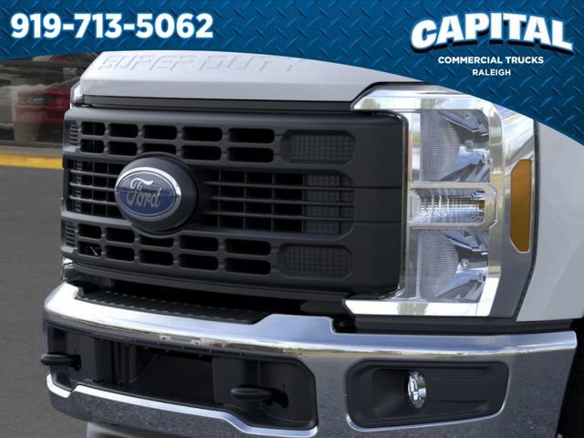 New 2026 Ford F250 XL w/ XL Chrome Package RWD image 17