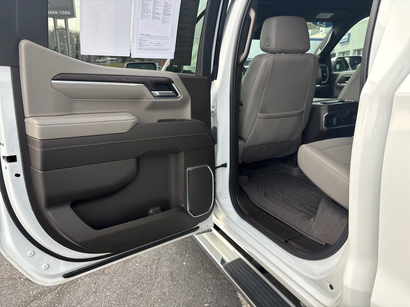 Certified 2023 GMC Sierra 1500 SLT w/ SLT Premium Plus Package image 31