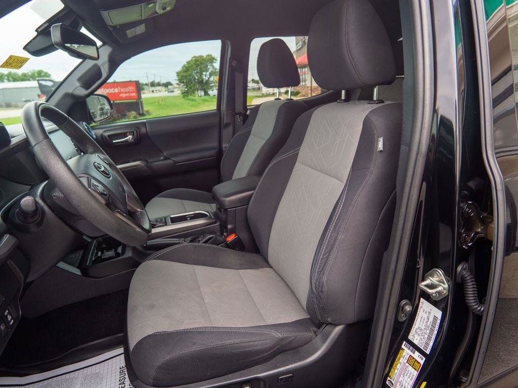 Used 2020 Toyota Tacoma TRD Sport RWD image 18