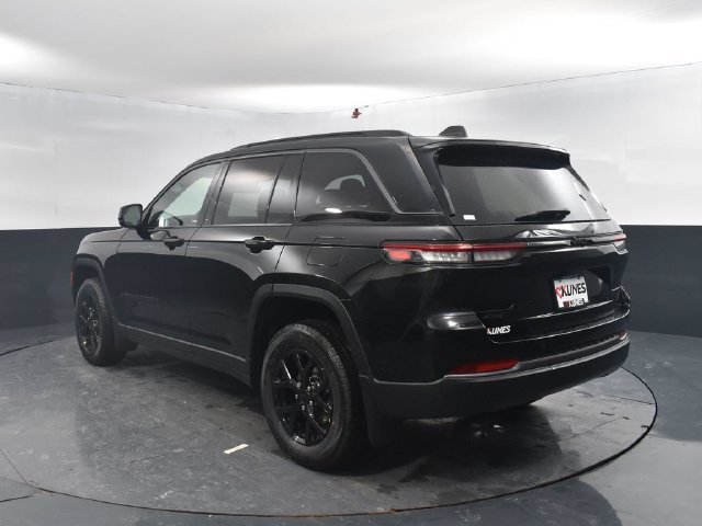 New 2026 Jeep Grand Cherokee Altitude AWD/4WD image 6