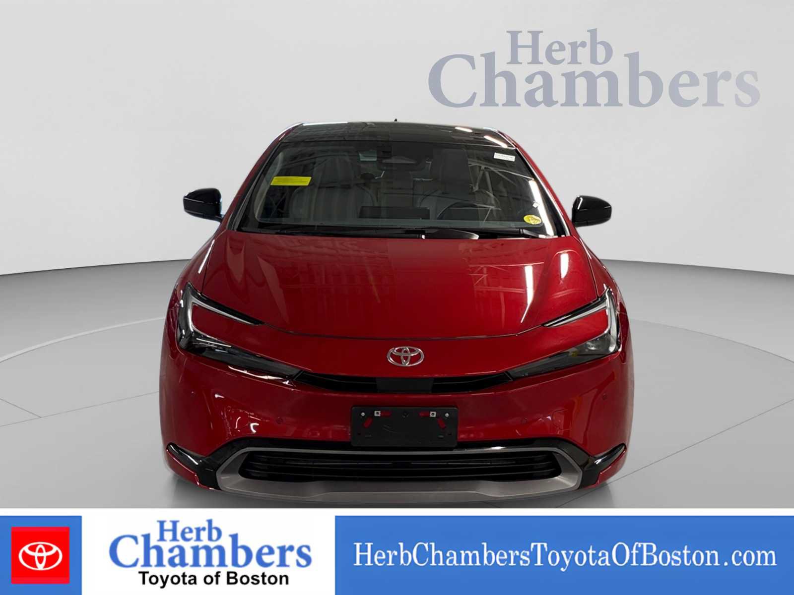 Used 2024 Toyota Prius XLE AWD/4WD image 2