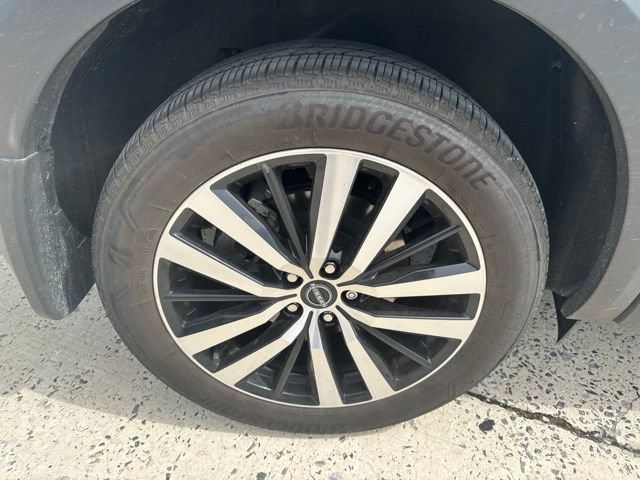 Used 2025 Nissan Pathfinder Platinum FWD image 20