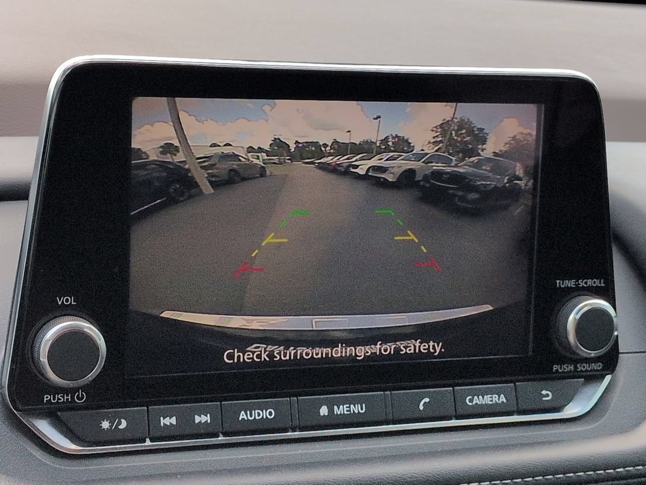 Used 2022 Nissan Rogue SV FWD image 20