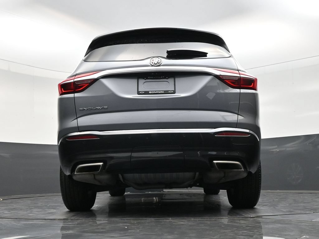 Used 2020 Buick Enclave Essence w/ Sound and Sites Package FWD image 22