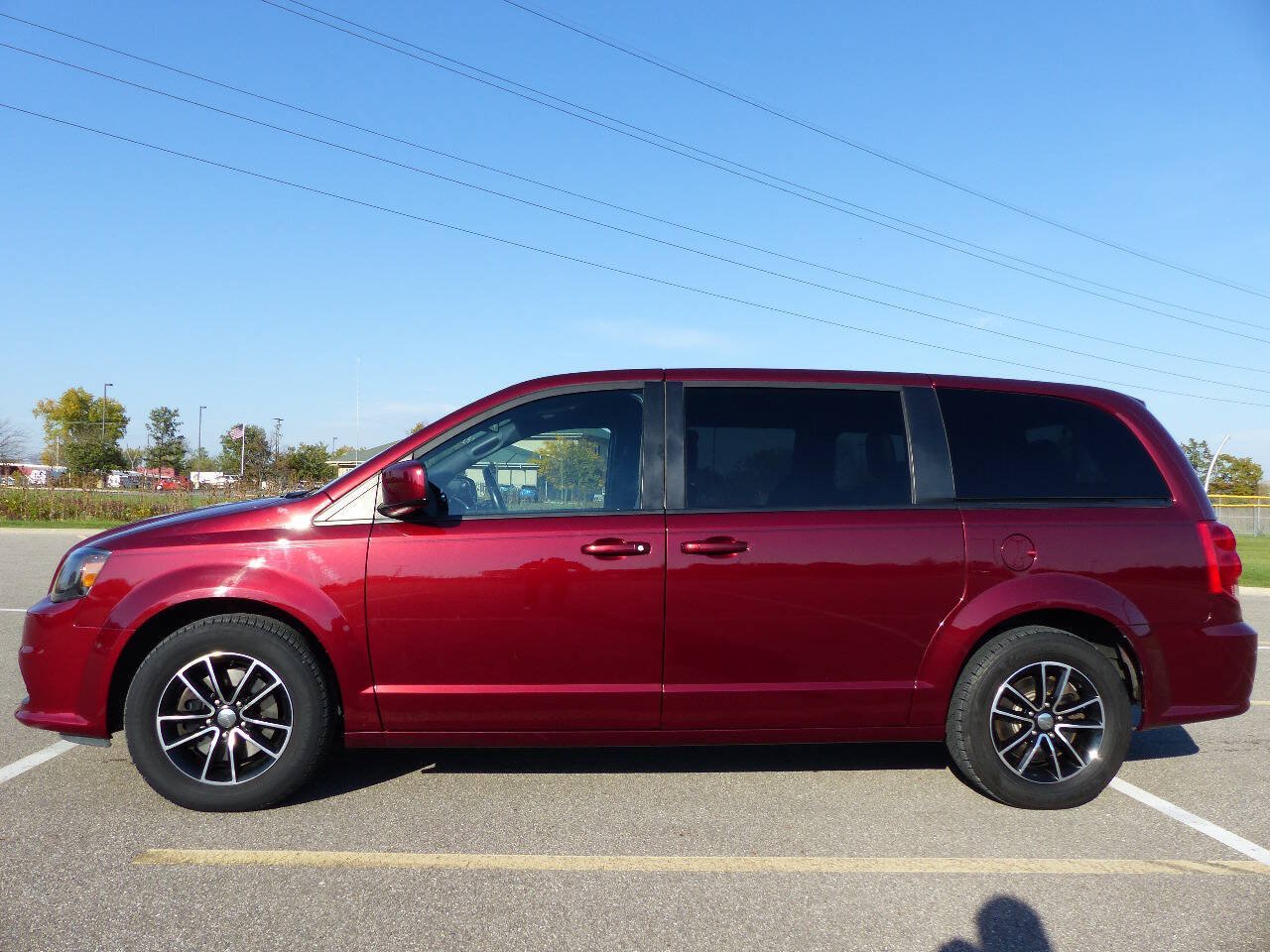 Used 2018 Dodge Grand Caravan SXT w/ Blacktop Package FWD image 6