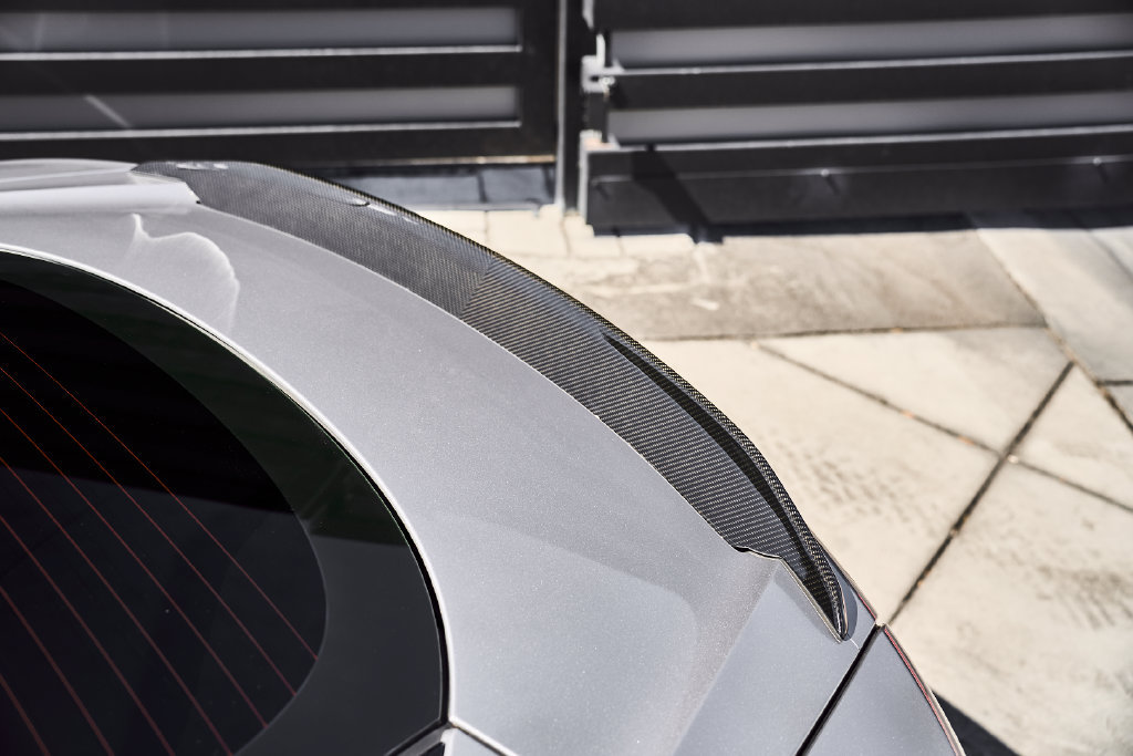 Used 2023 Aston Martin DBS Coupe RWD image 7