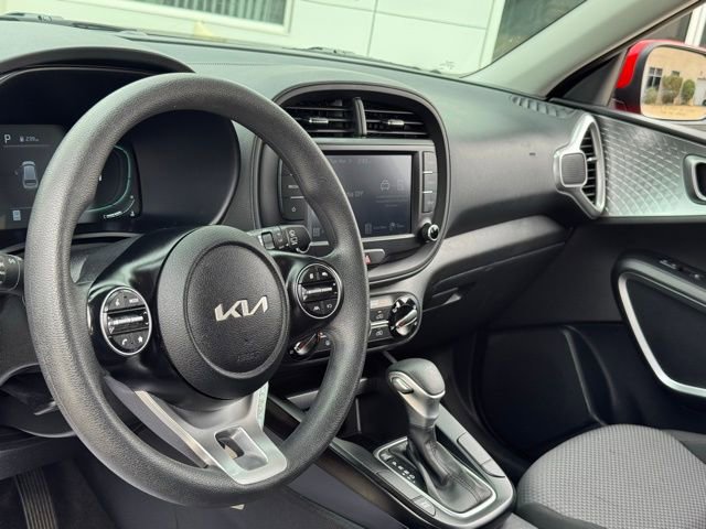 Used 2024 Kia Soul LX w/ Option Group 015 image 20