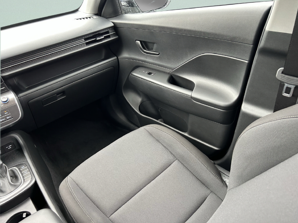 Certified 2024 Hyundai Kona SEL FWD image 20