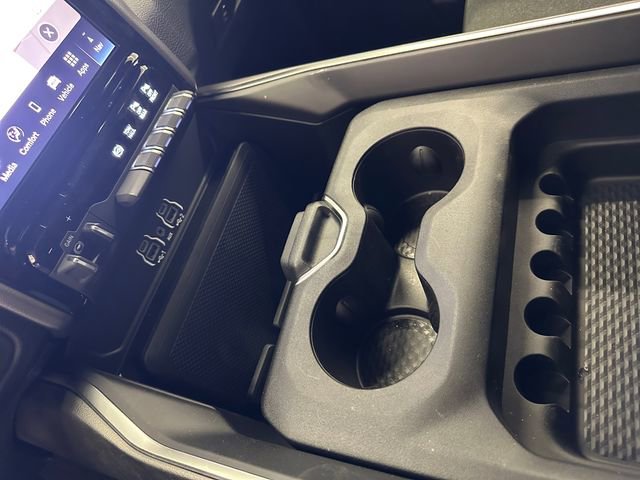 New 2026 RAM 2500 Big Horn AWD/4WD image 34