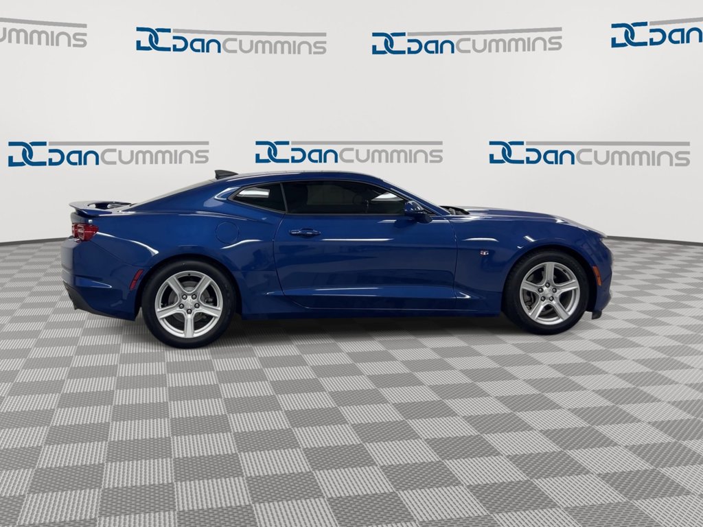 Used 2019 Chevrolet Camaro LT RWD image 9