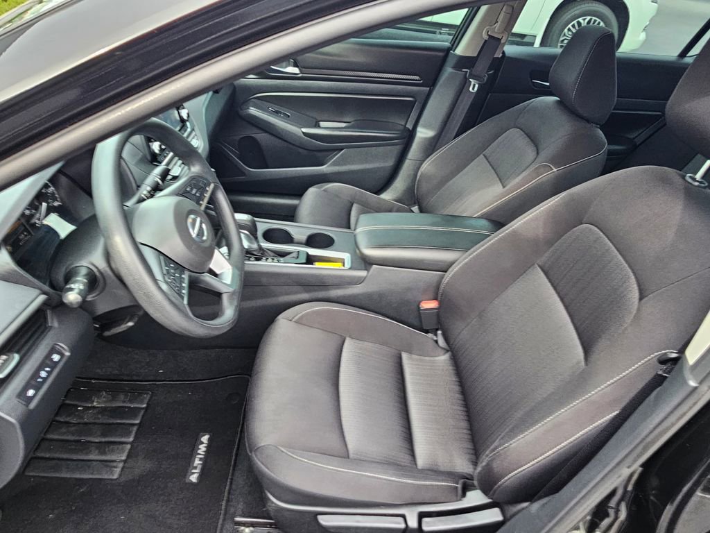 Used 2022 Nissan Altima 2.5 S FWD image 15