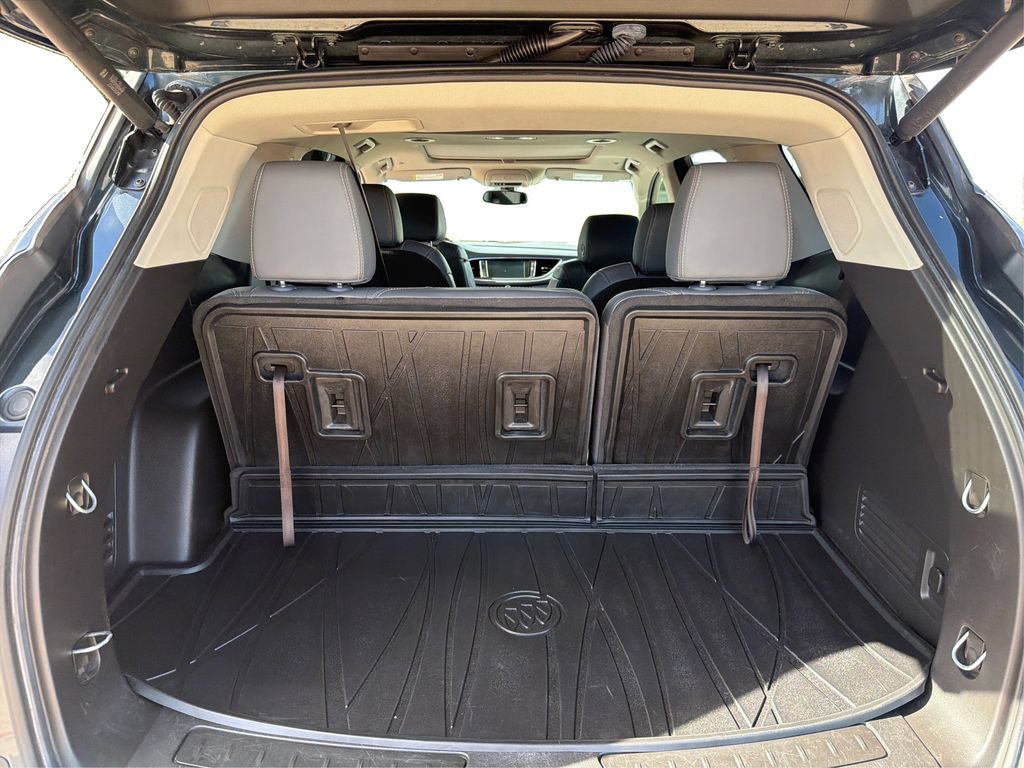 Used 2020 Buick Enclave Essence w/ Sound and Sites Package FWD image 14