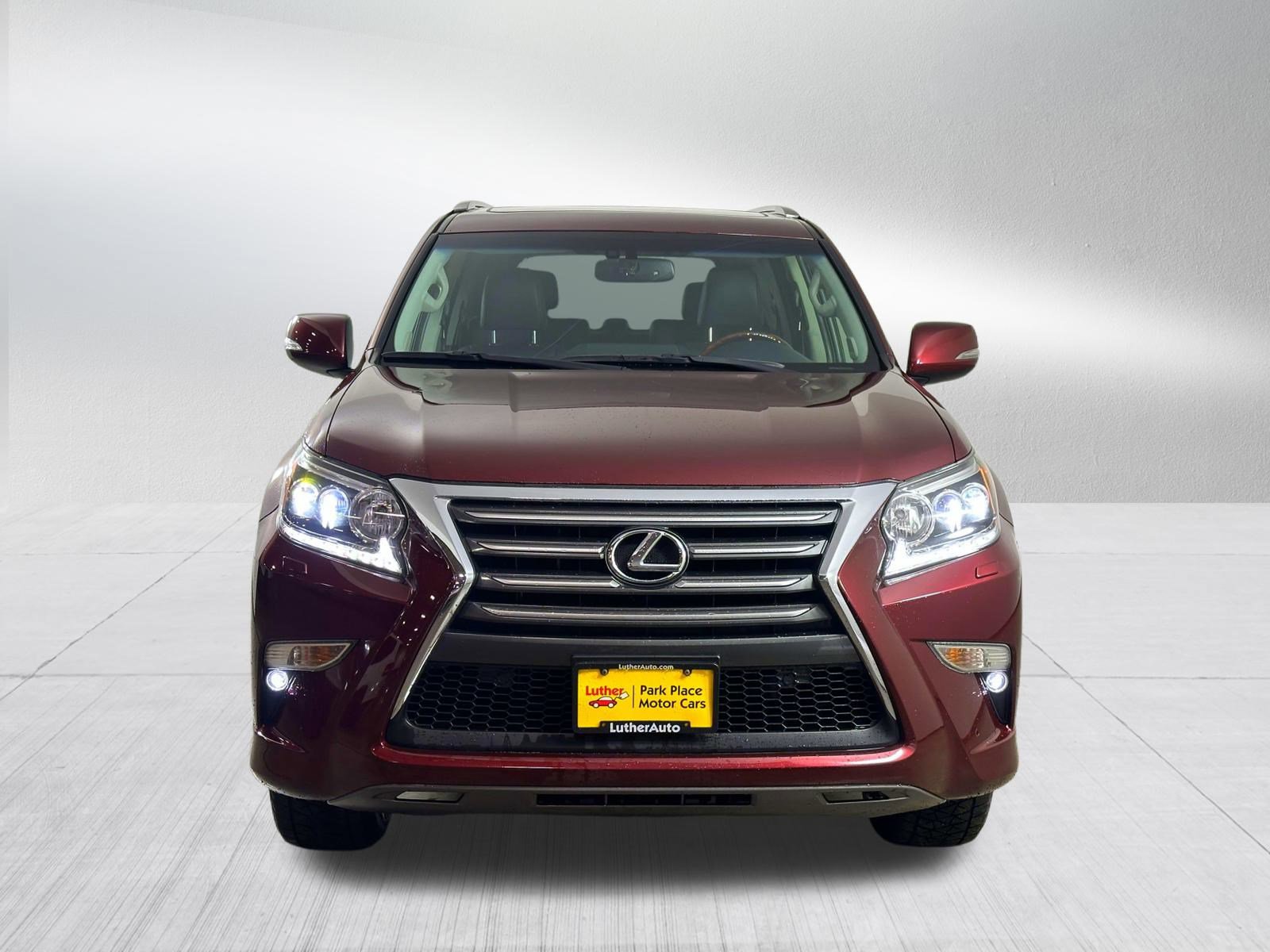Used 2017 Lexus GX 460 Luxury image 2