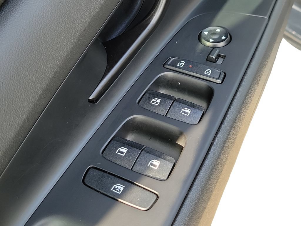 New 2026 Hyundai Elantra Sport FWD image 22