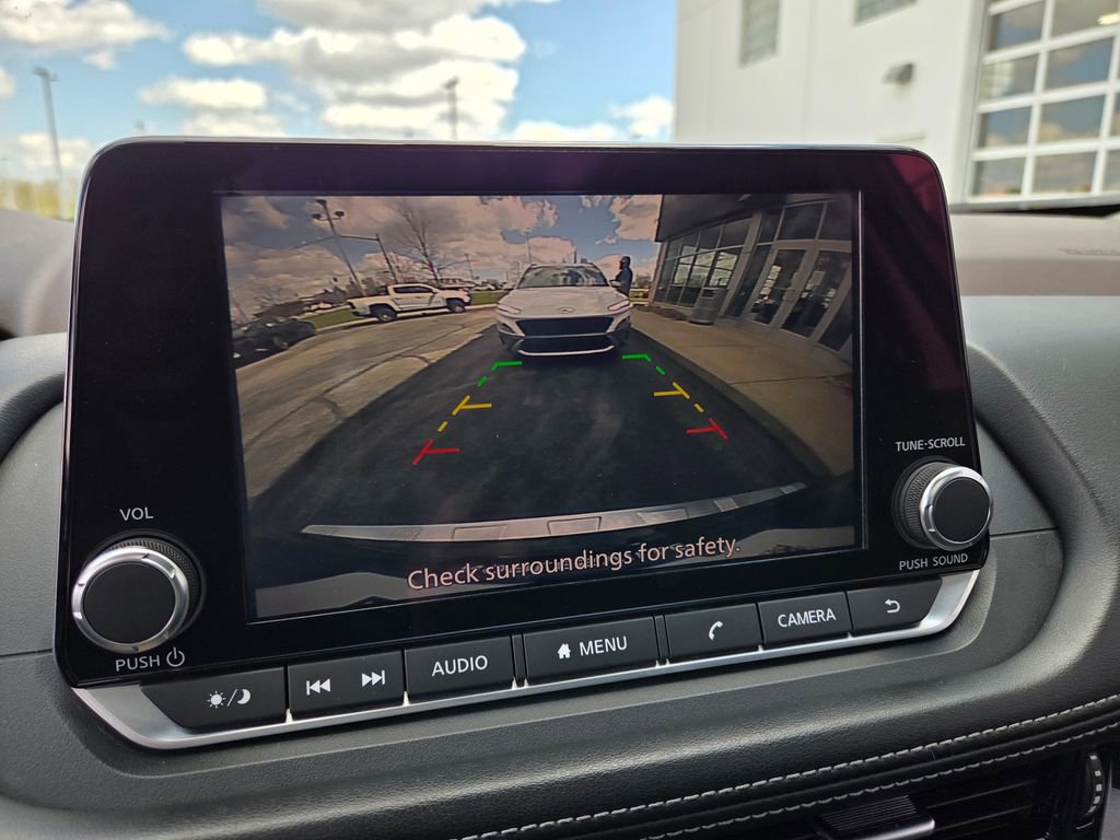 Used 2022 Nissan Rogue SV w/ SV Premium Package image 42