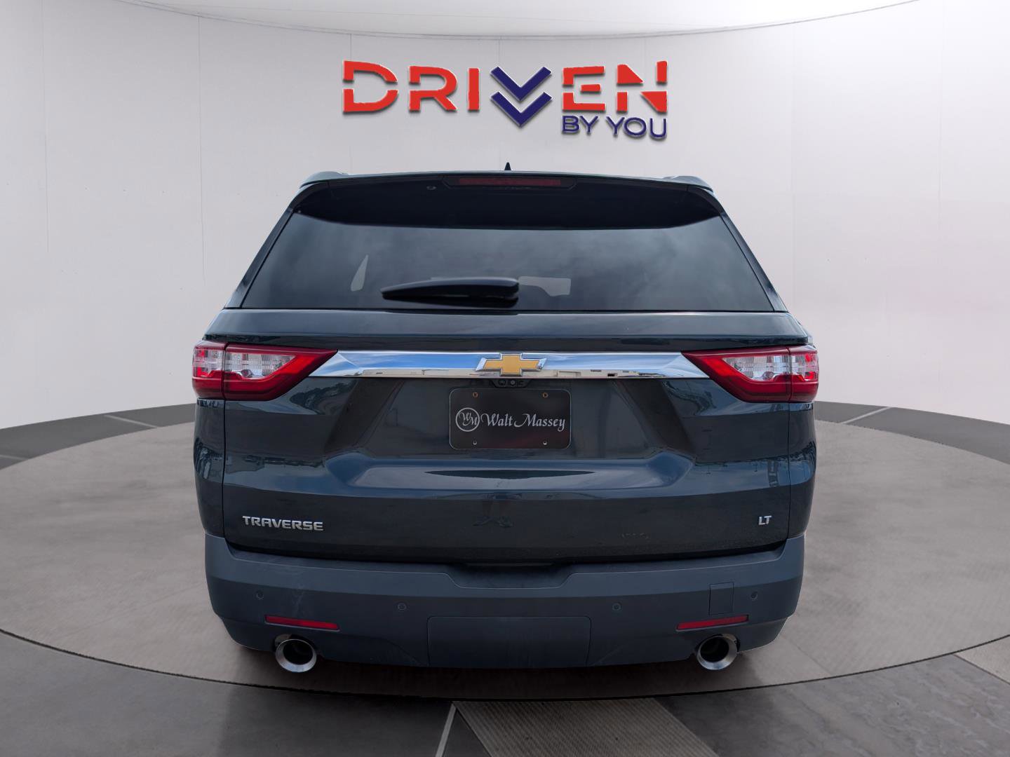 Used 2018 Chevrolet Traverse LT w/ LPO, Cargo Package image 4