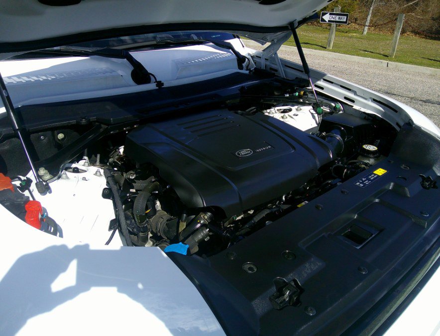 Used 2023 Land Rover Defender 110 S image 47