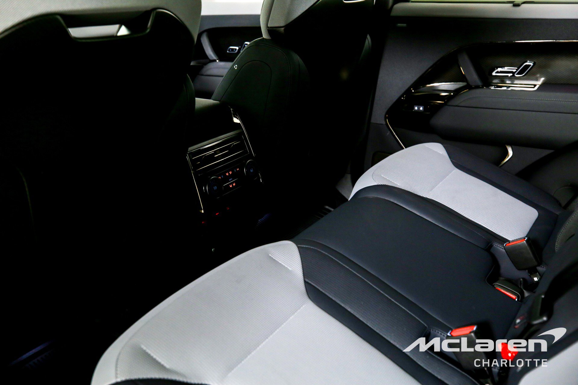 Used 2025 Land Rover Range Rover Sport SV Edition Two image 18