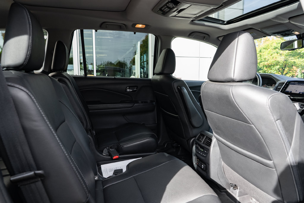 Used 2016 Honda Pilot Elite image 29