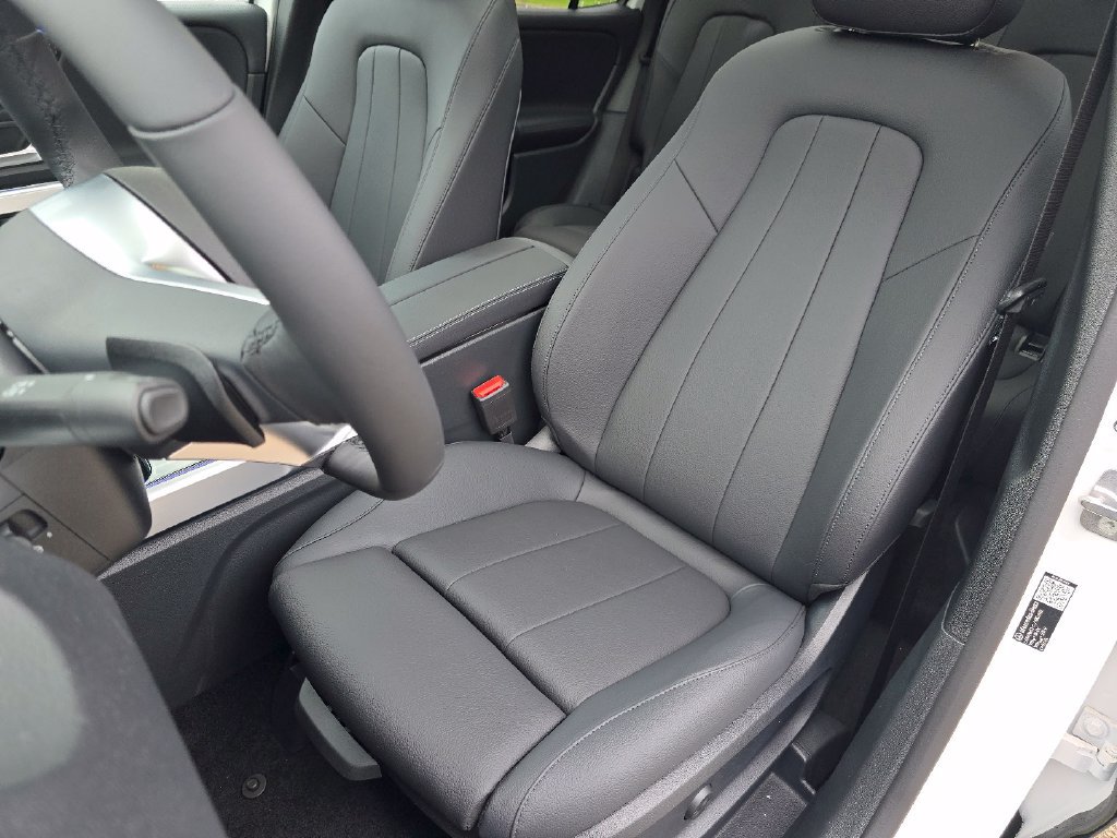 New 2026 Mercedes-Benz GLB 250 4MATIC image 22