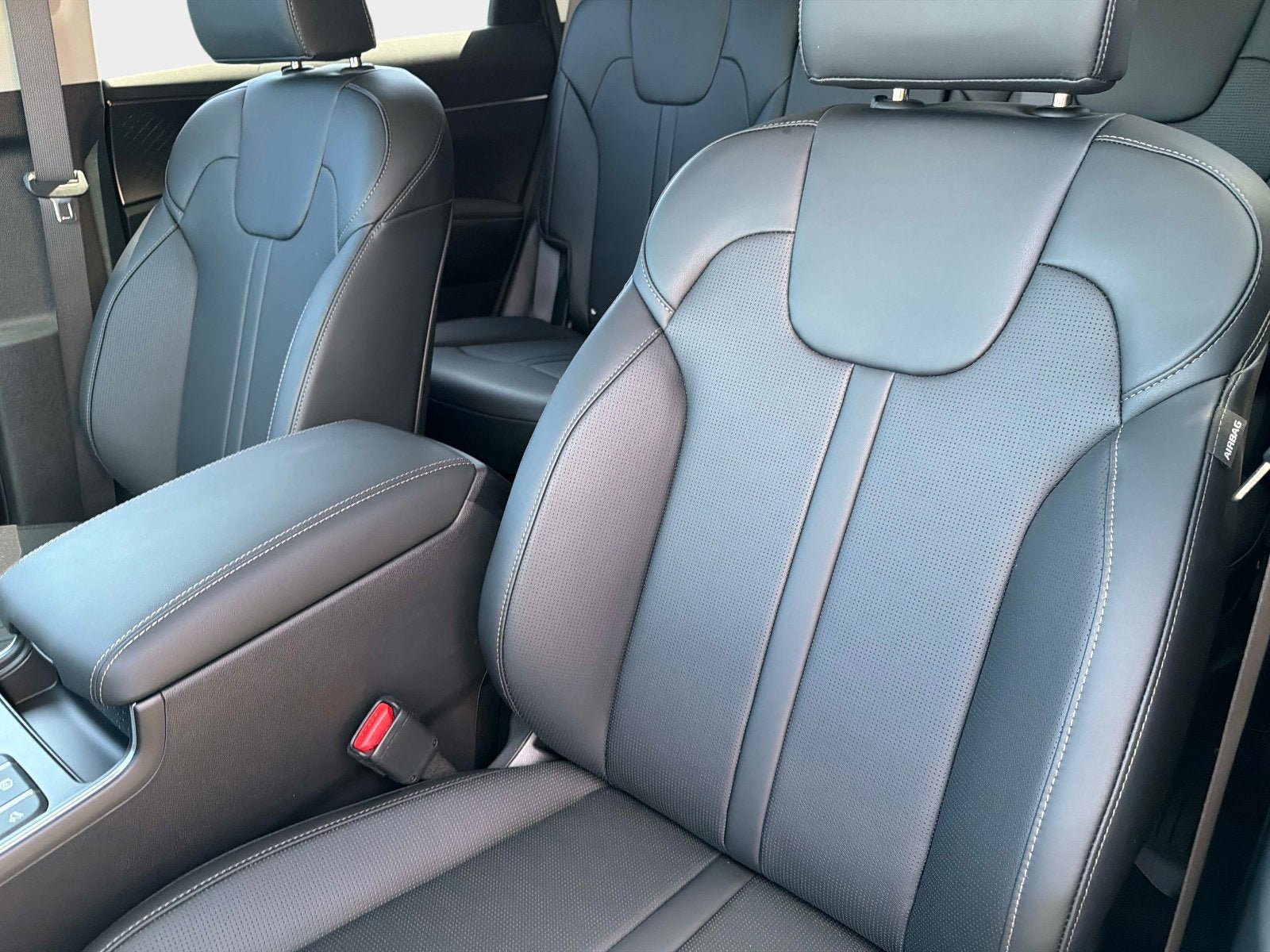 New 2026 Kia Sorento EX FWD image 17
