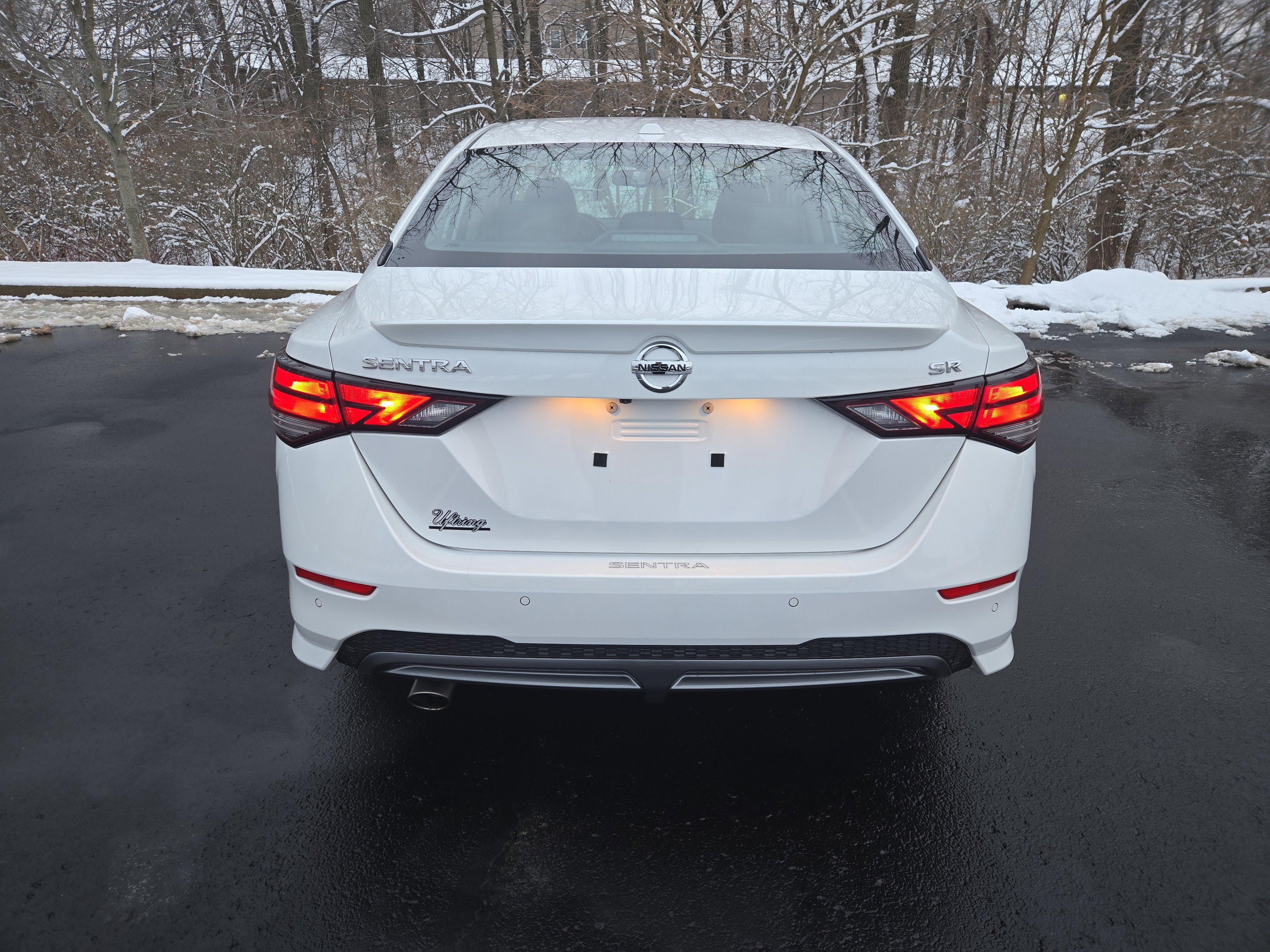 Used 2021 Nissan Sentra SR w/ SR Premium Package image 8