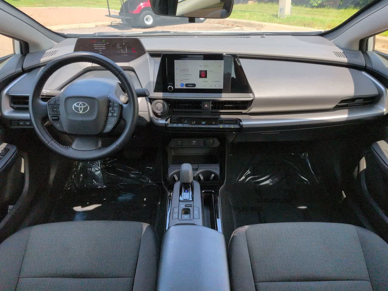 Certified 2025 Toyota Prius LE FWD image 14