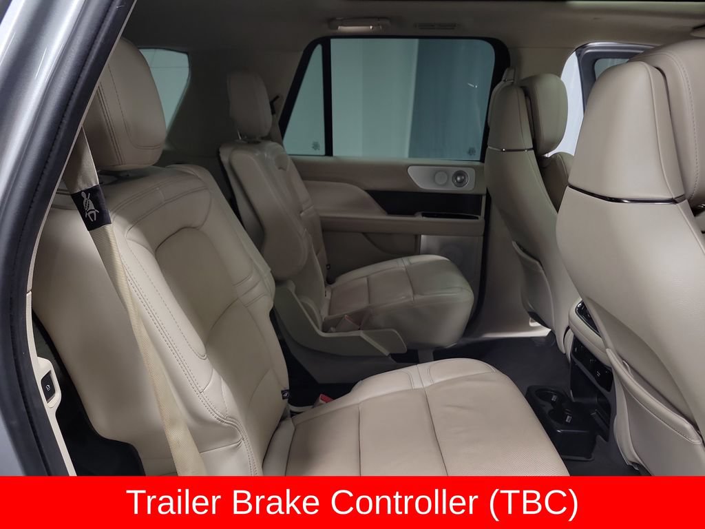 Used 2020 Lincoln Navigator Reserve w/ Luxury Package RWD image 23