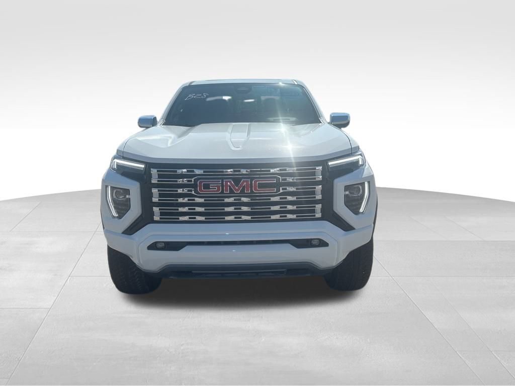 New 2025 GMC Canyon Denali image 2