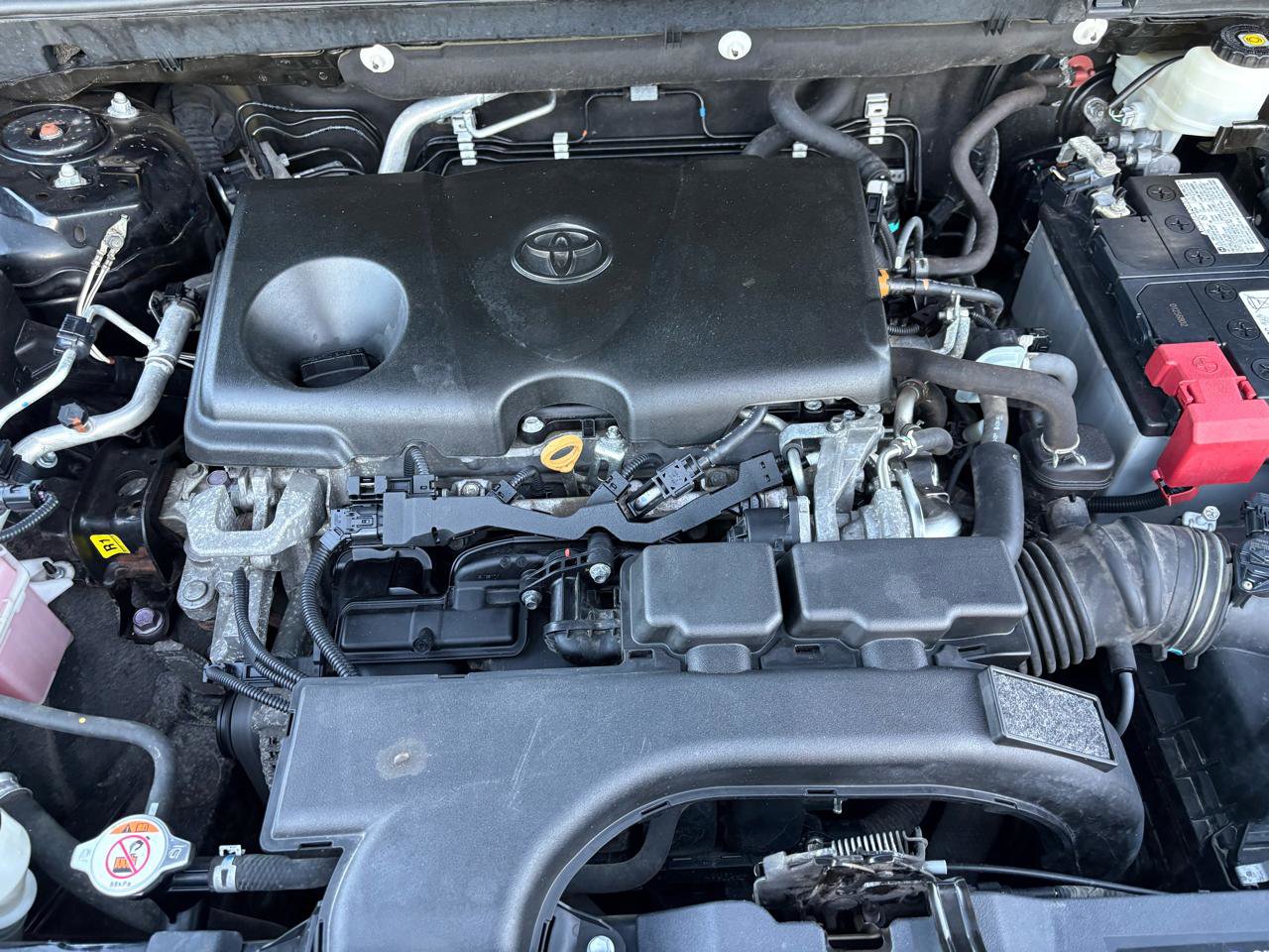 Used 2021 Toyota RAV4 XLE image 58