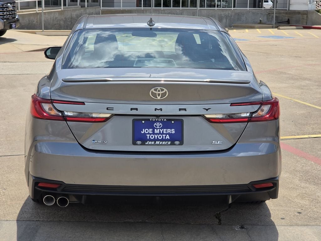 Used 2025 Toyota Camry SE FWD image 8