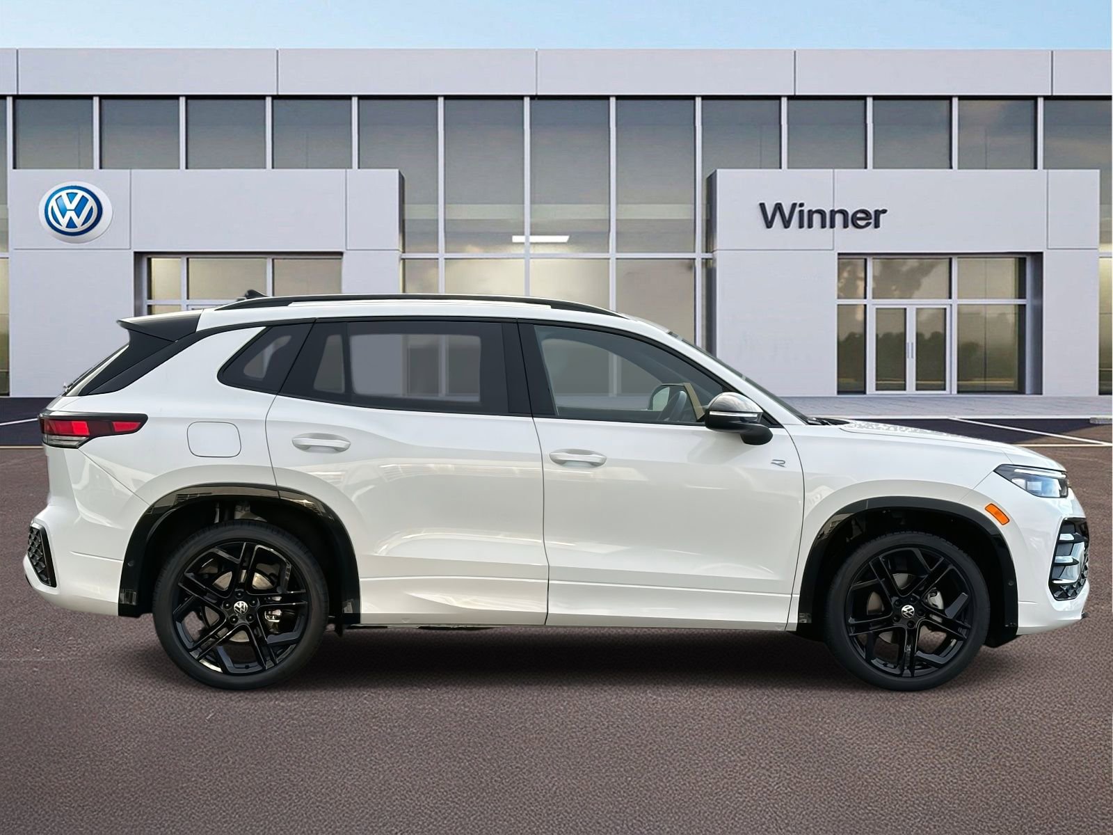 New 2026 Volkswagen Tiguan SE R-Line image 6