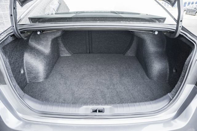 Used 2025 Nissan Altima 2.5 SR image 12