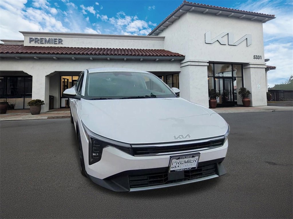 New 2025 Kia K4 EX image 2