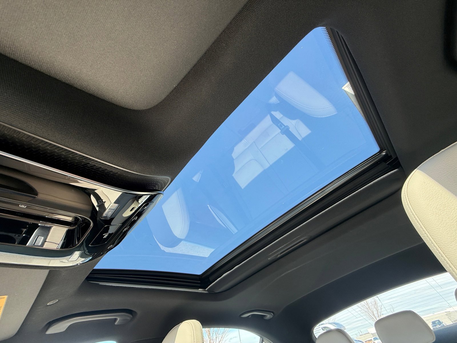 Certified 2025 Mercedes-Benz C 300 4MATIC Sedan image 33