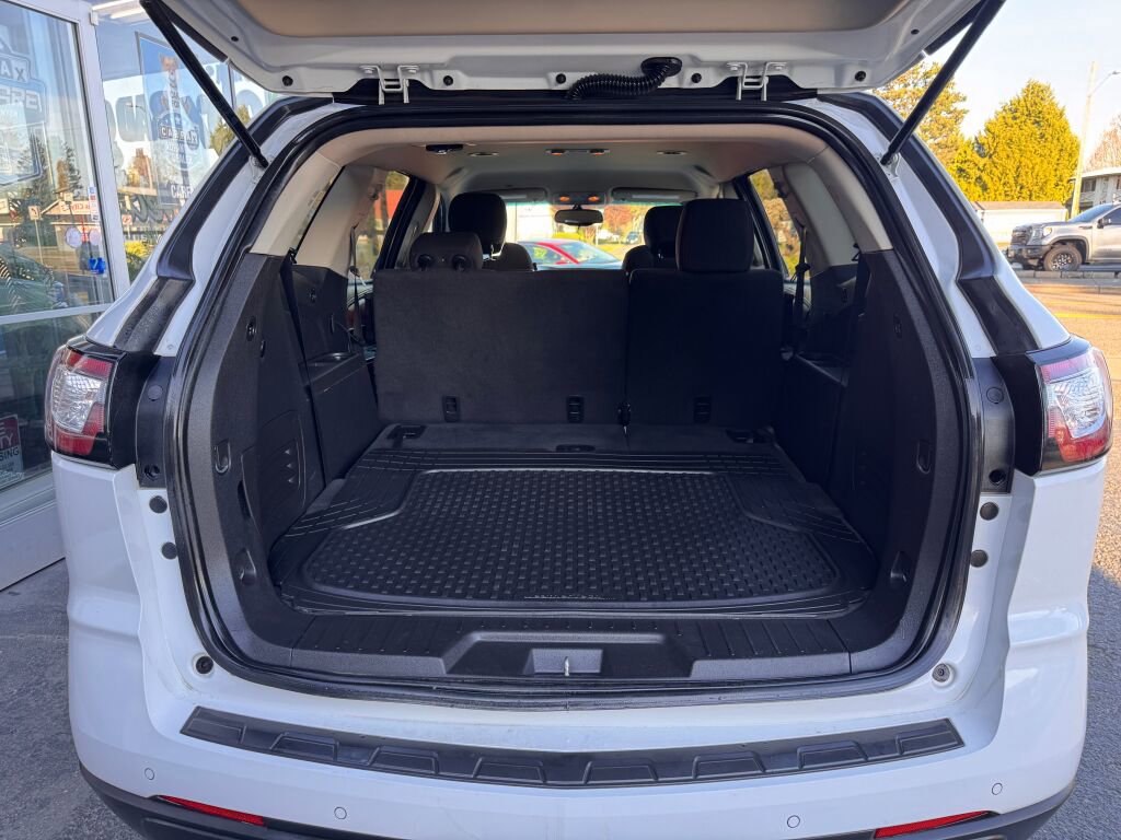 Used 2016 Chevrolet Traverse LT image 10
