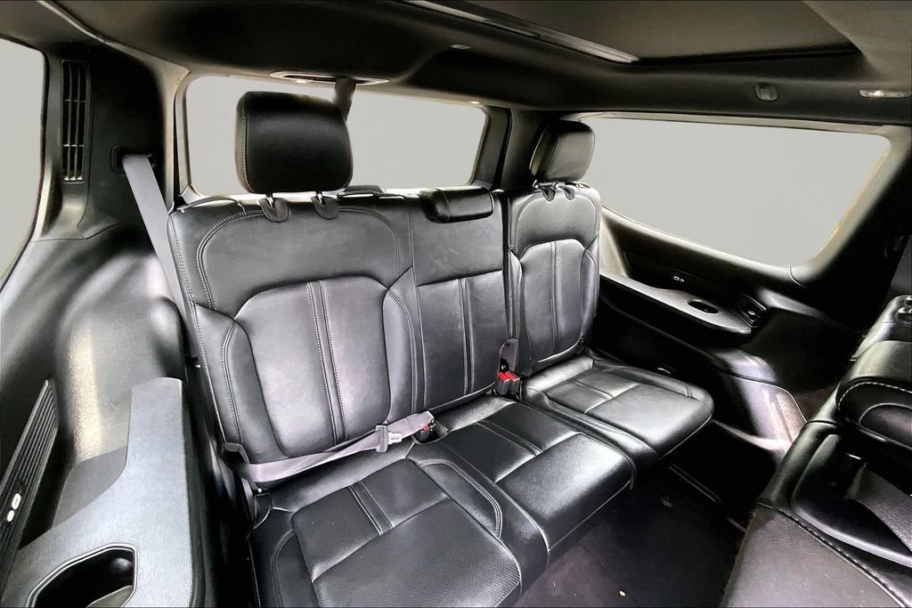 Used 2023 Jeep Wagoneer 4WD w/ Premium Group I image 20