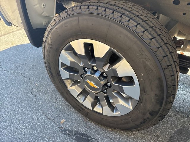 Used 2024 Chevrolet Silverado 2500 LT image 29