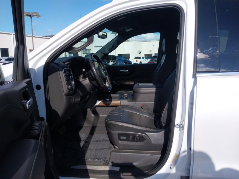 Used 2022 Chevrolet Silverado 1500 High Country w/ Z71 Off-Road Package image 18