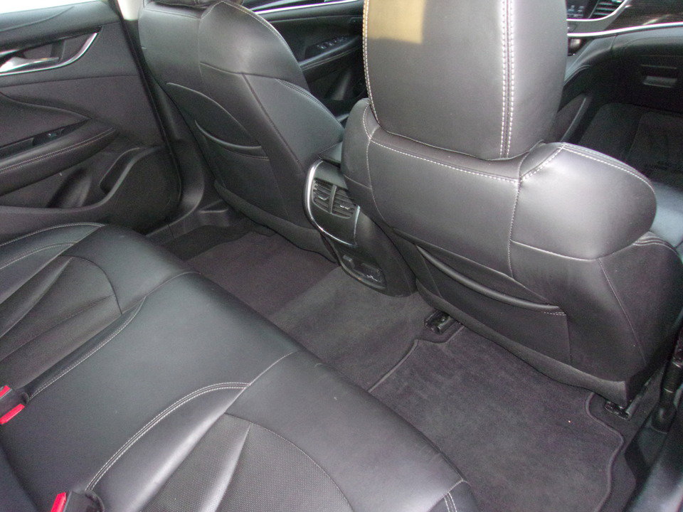 Used 2017 Buick LaCrosse Premium image 14