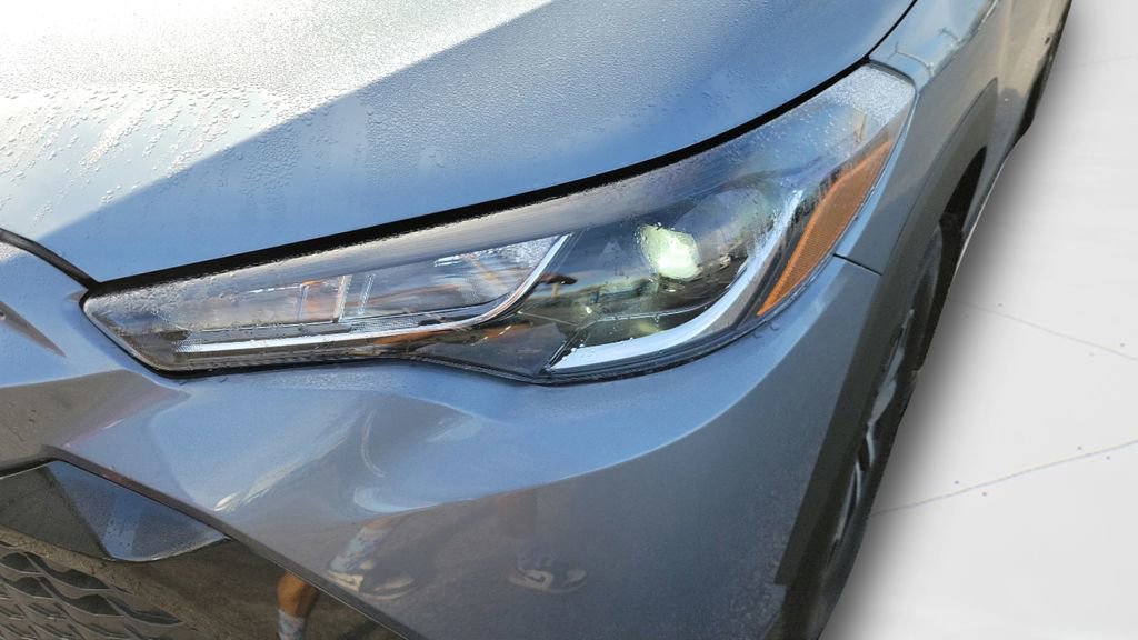 Used 2024 Toyota Corolla Cross SE image 9