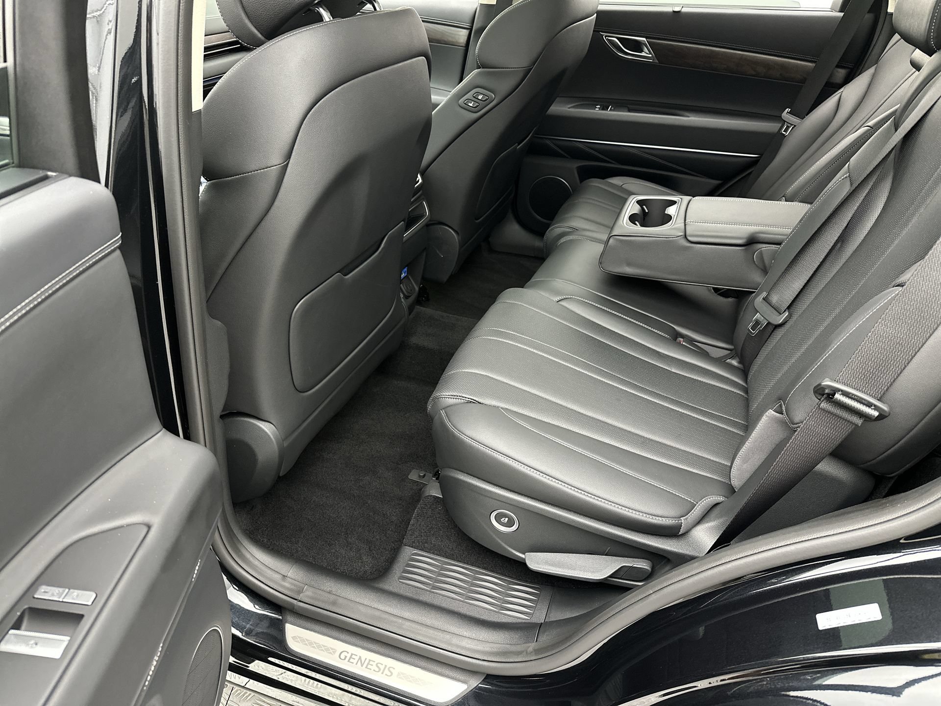 Certified 2026 Genesis GV80 2.5T Select AWD/4WD image 23
