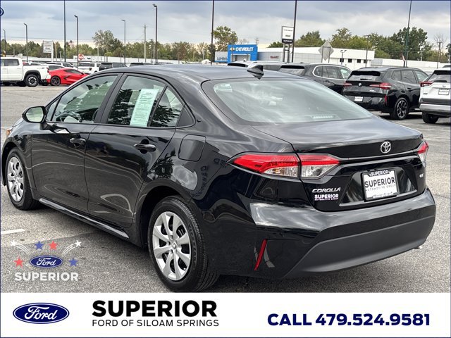 Used 2025 Toyota Corolla LE FWD image 9