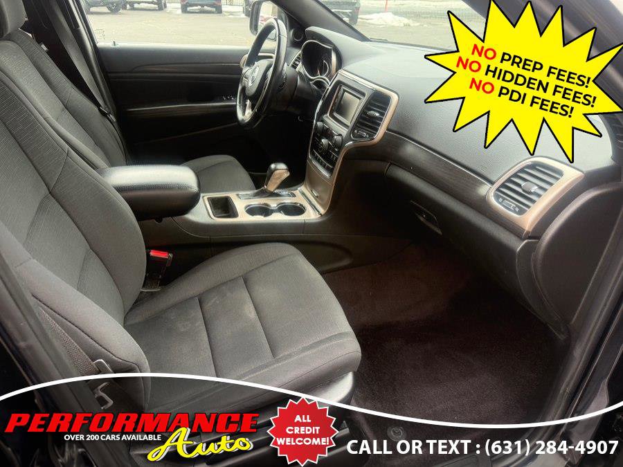 Used 2017 Jeep Grand Cherokee Laredo w/ Quick Order Package 23E AWD/4WD image 8