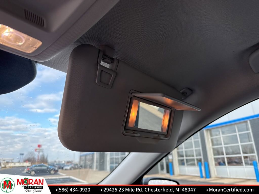 Used 2025 Ford Escape Platinum image 21