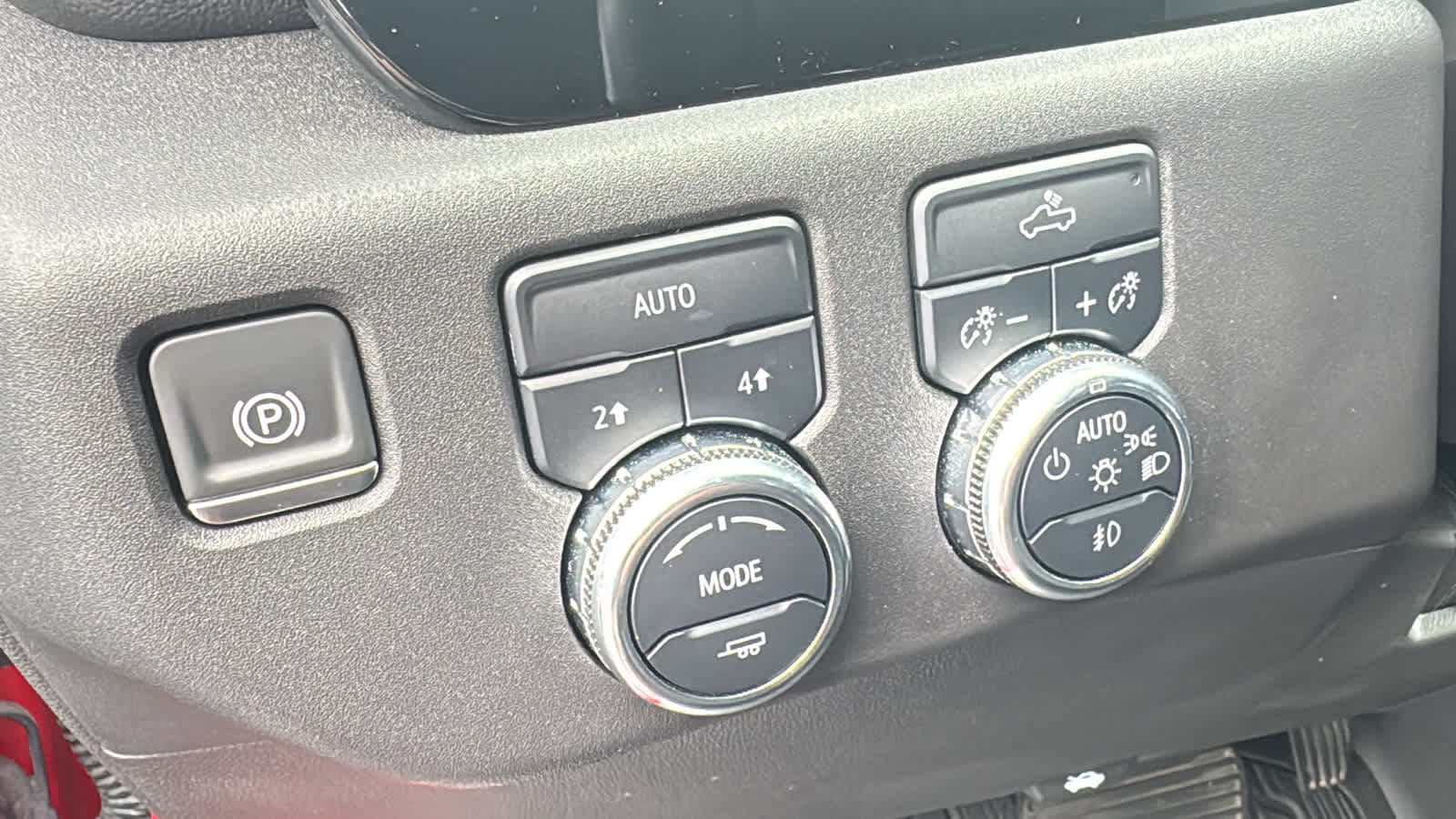 Certified 2024 GMC Sierra 1500 Elevation AWD/4WD image 10