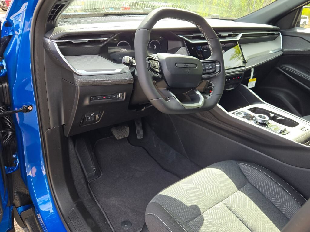 New 2026 Jeep Cherokee Laredo AWD/4WD image 19