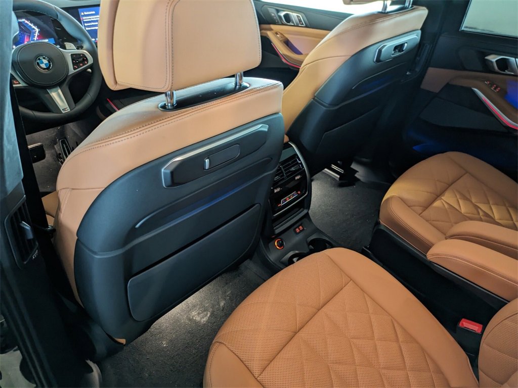 New 2026 BMW X7 xDrive40i w/ M Sport Package image 9