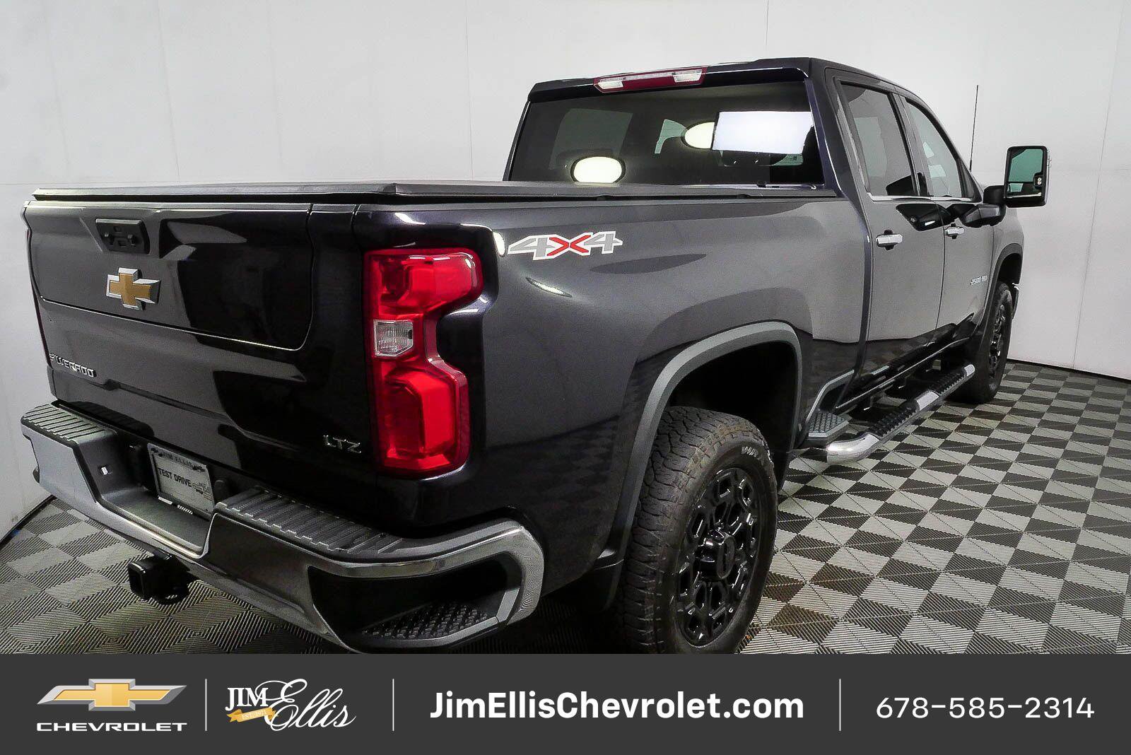 Certified 2024 Chevrolet Silverado 2500 LTZ w/ LTZ Convenience Package AWD/4WD image 3