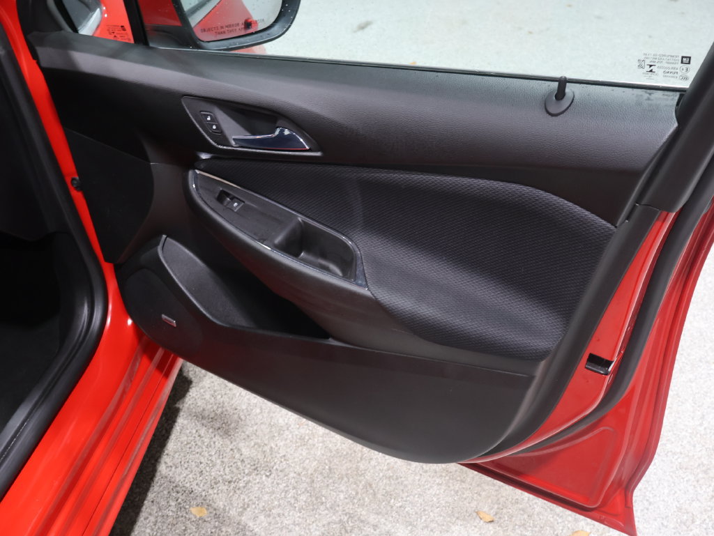 Used 2017 Chevrolet Cruze LT w/ Sun And Sound Package FWD image 27